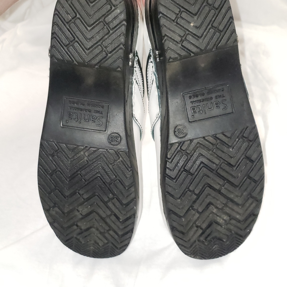 Koi Women's White and Black Clogs - Picture 8 of 12